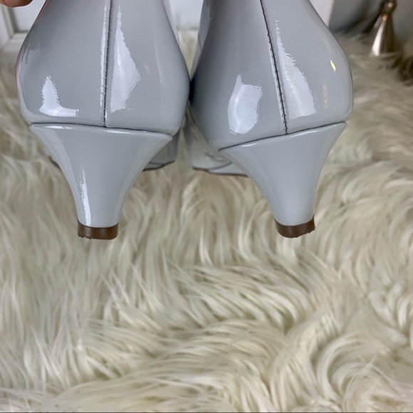 Sold! COLE HAAN Patent Leather Gray Pointed Toe - Picture 2 of 4
